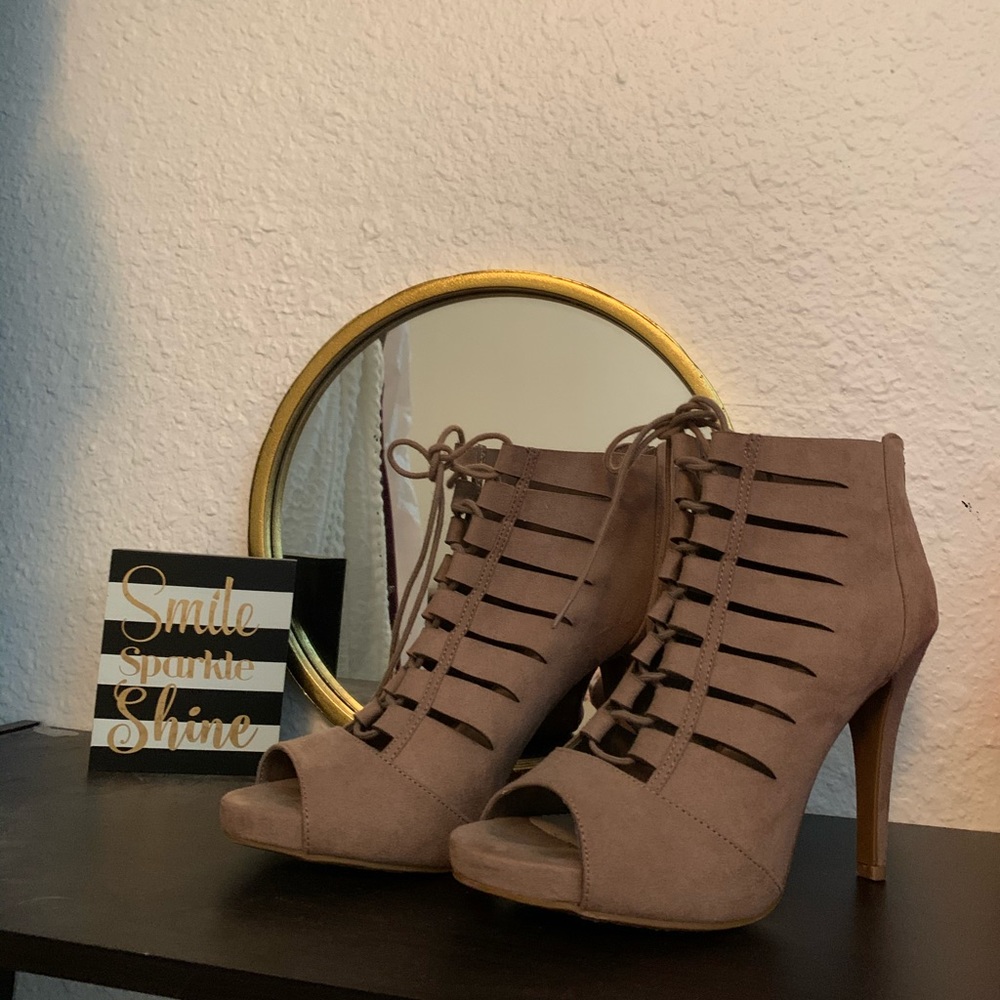 Tan heels